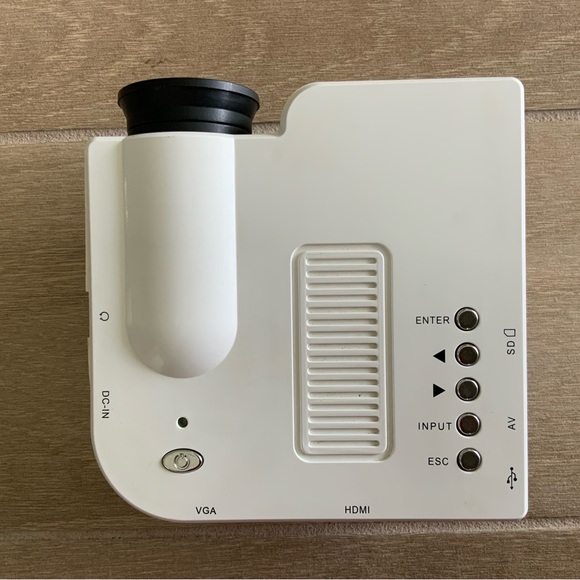 Portable Mini Projector HD LCD Compatible AV HDMI VGA USB Micro SD Works NO CORD - Picture 3 of 7